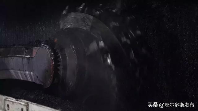 央视《走遍中国》专题片将报道鄂尔多斯这座超级煤矿!带你看矿井下的世界!